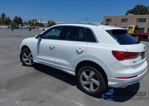 2021 Audi Q3 Premium 40 Tfsi Quattro Tiptronic z USA, uszkodzony, nr VIN WA1AUCF32M1063560